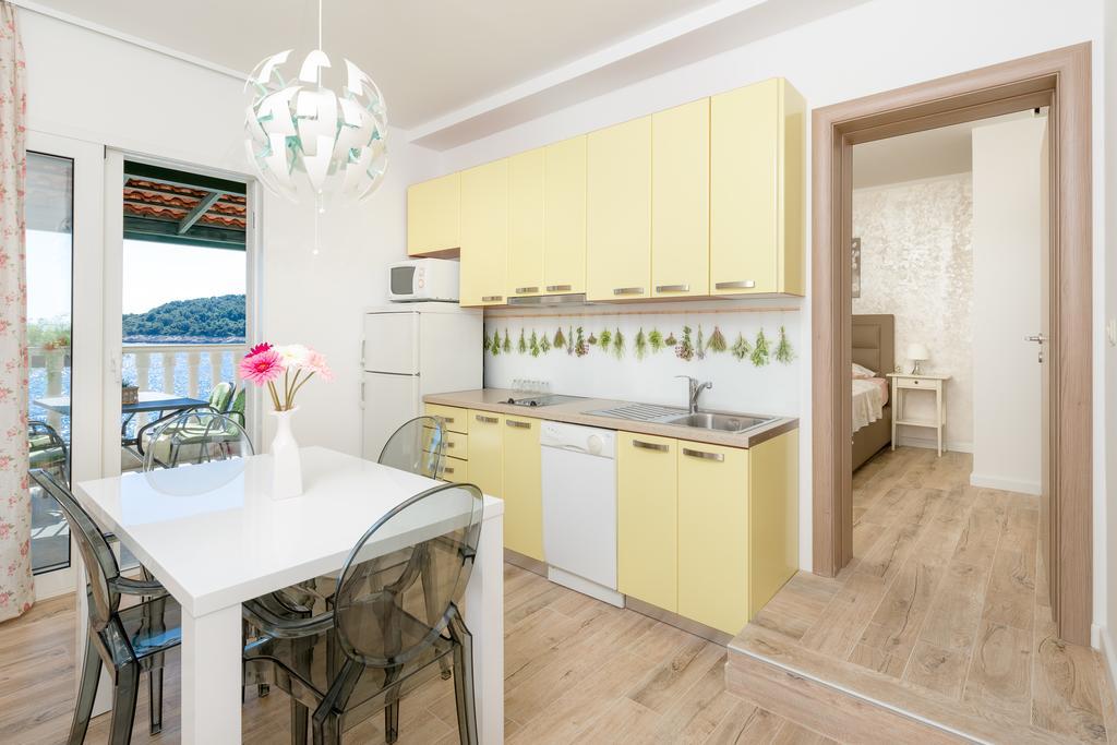 Appartamento Superb Beachfront Luxury Seaview With Private Milna (Hvar)