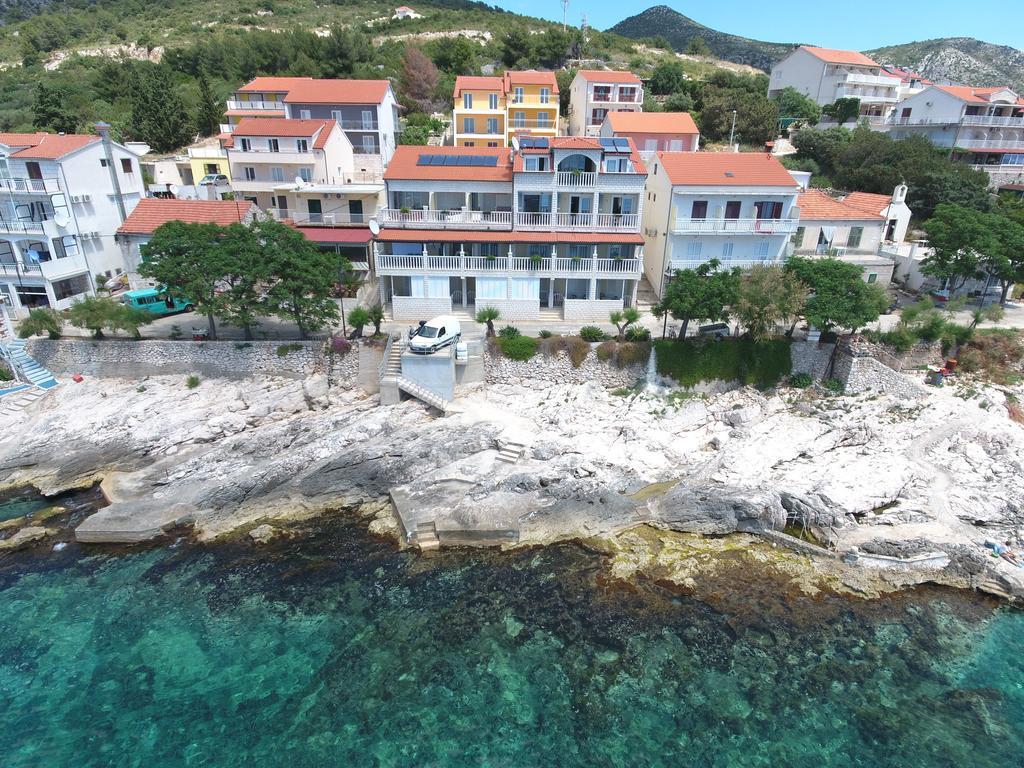Superb Beachfront Luxury Seaview With Private Appartamento Milna (Hvar)